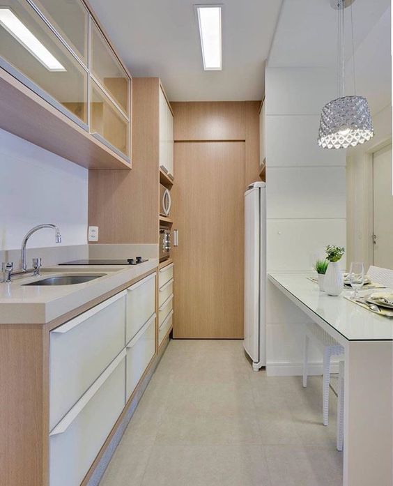 cozinha compacta em formato de corredor