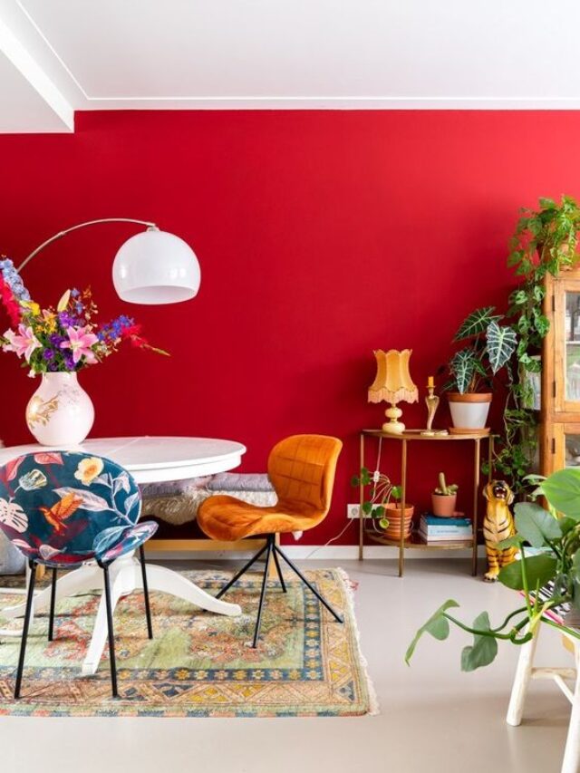 parede vermelha na sala