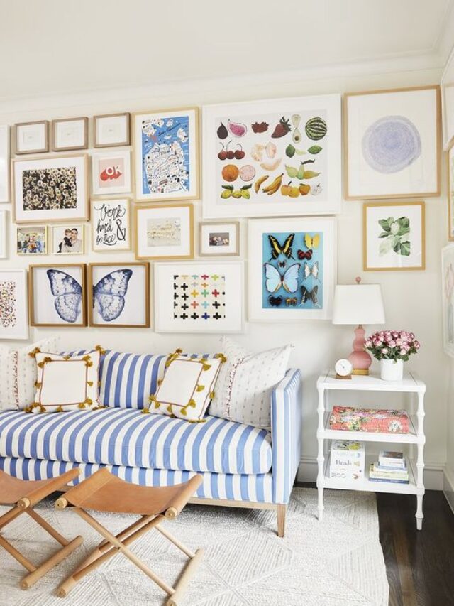 sofá listrado estiloso