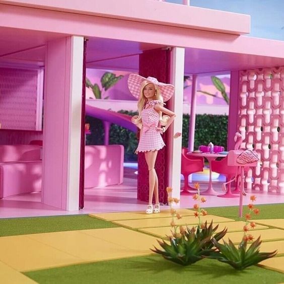 Como seria a casa da Barbie feita por arquitetos brasileiros