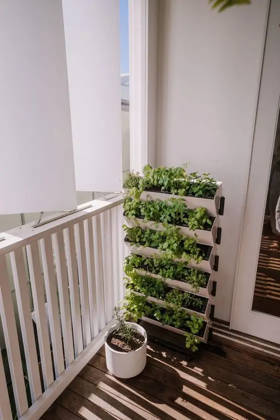 horta vertical feita com canos de pvc
